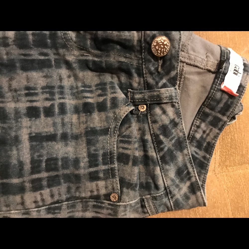 Cabi Jeans. Size 2 Women’s ( fits like 28).
